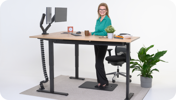 Höhenverstellbarer Ecktisch von ErgoWork